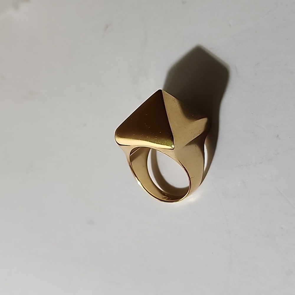 Valentino Garavani Rockstud Ring - Picture 4 of 11